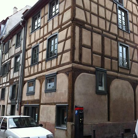 Appartements Au-Dessus Du... Strasbourg Luaran gambar